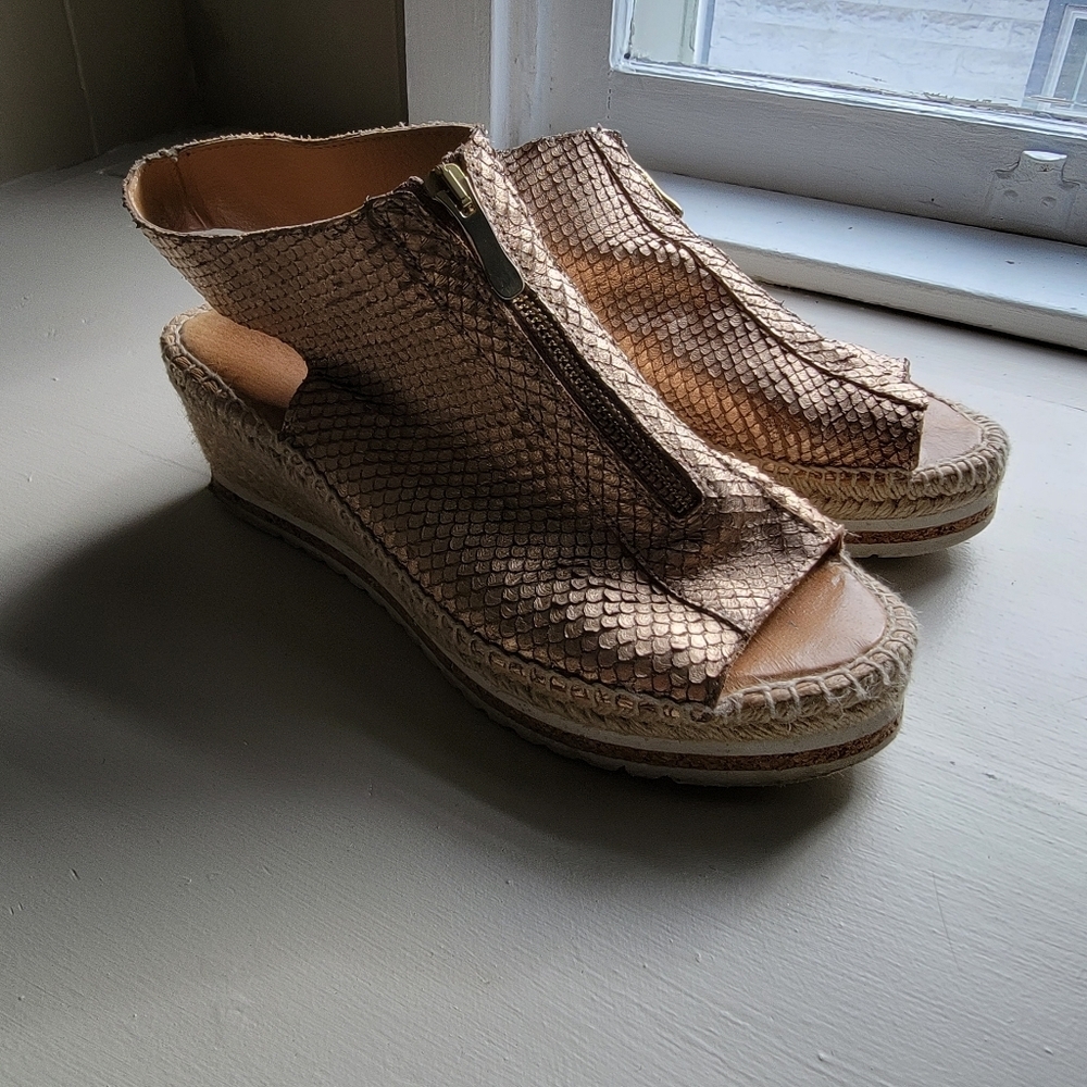 Kanna, reptile embossed leather wedge sandal,, rose gold, Size 40 (8 1/2-9)